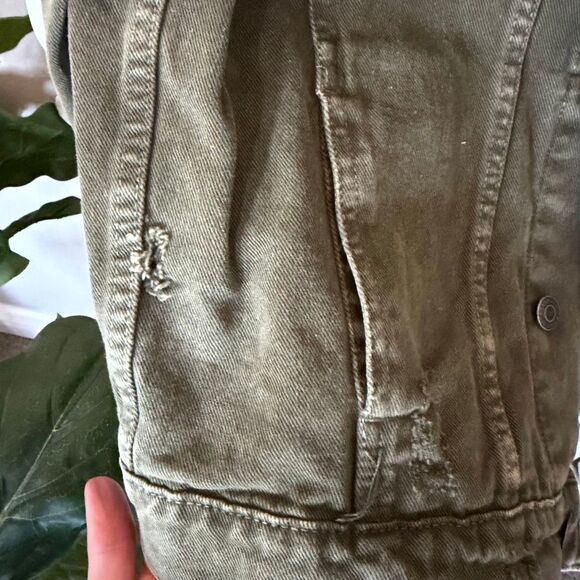 Men’s Zara Distressed Denim Jacket - Picture 5 of 7